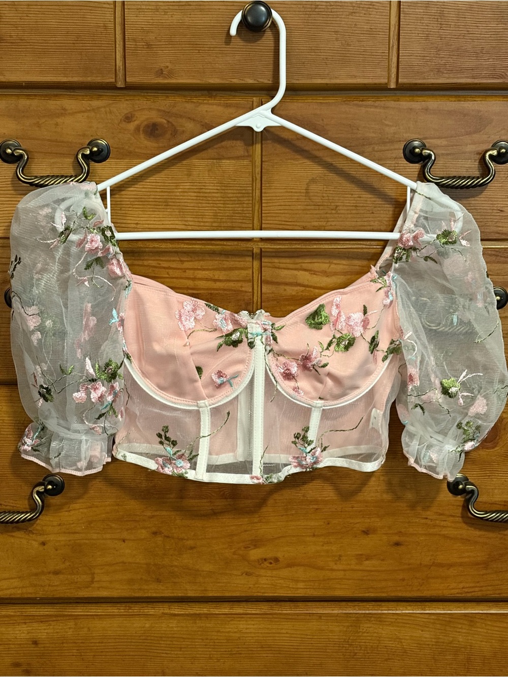 Romantic Pink Floral Embroidered Puff-Sleeve Crop Top